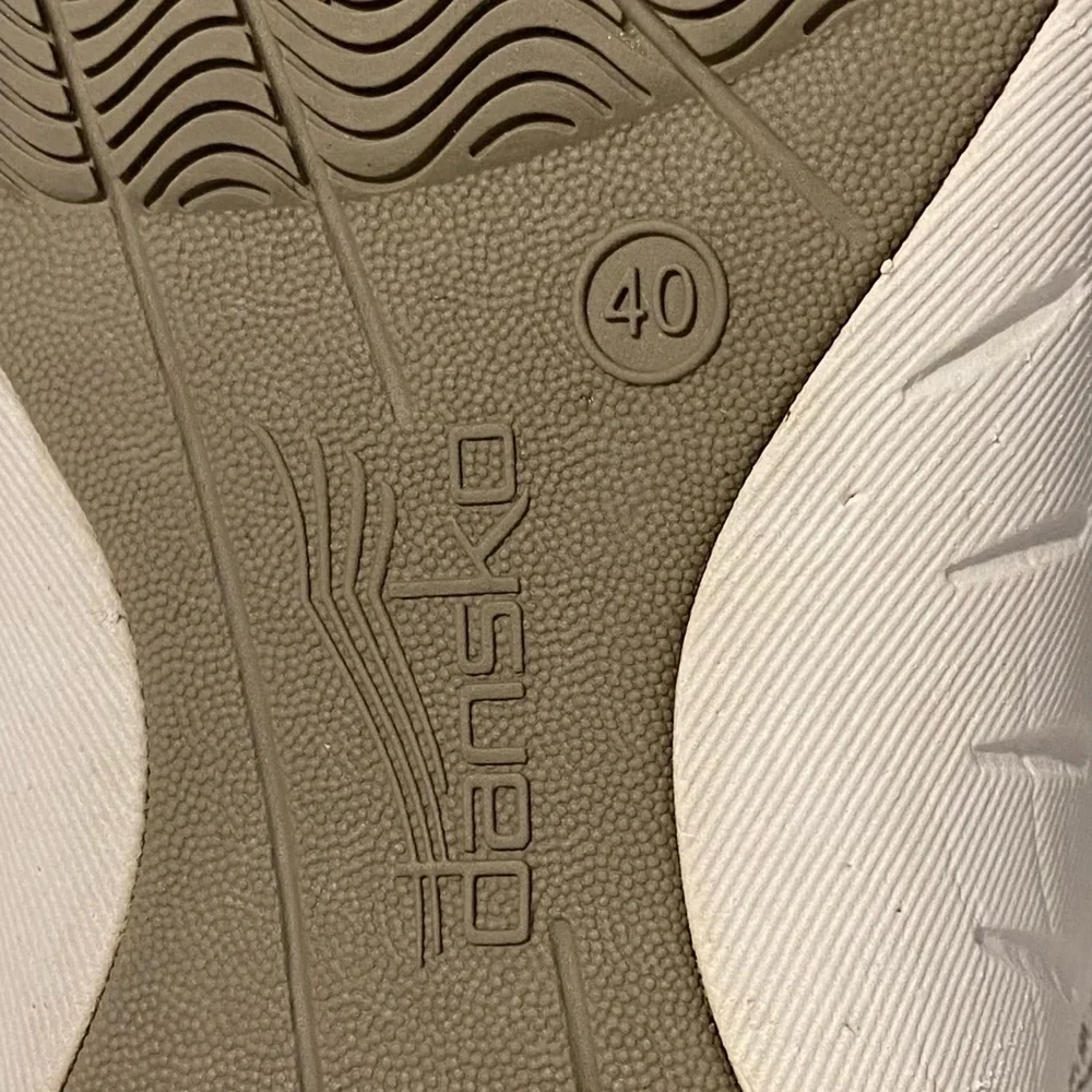Dansko Honor Gray Suede & Mesh Sneakers Size 40 EU (US Women’s 9.5-10)